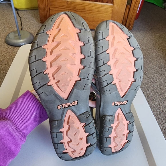 Teva Tirra Taupe Multi Color Comfort Hiking Outdoor Sandals Size 8.5 - Picture 7 of 8